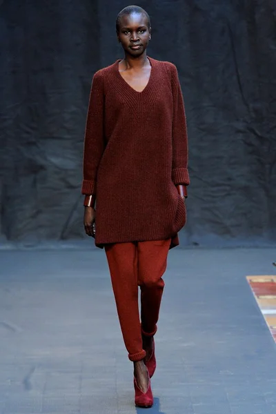 Look 29
